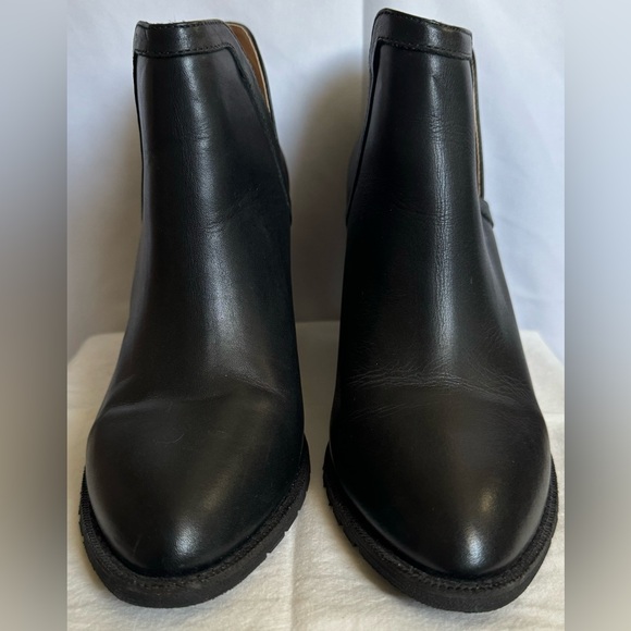 Brand New Black Leather Cut-Out heeled boots - Size 37 - Picture 3 of 9